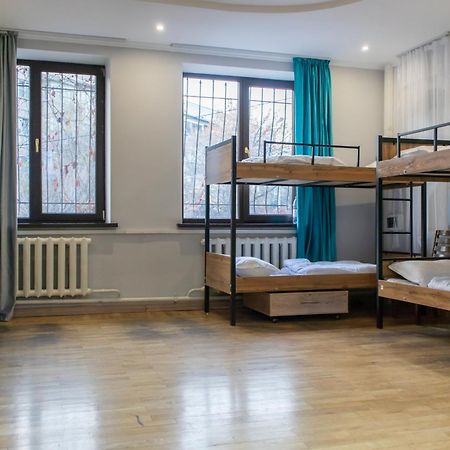 Almaty Backpackers 호스텔 외부 사진