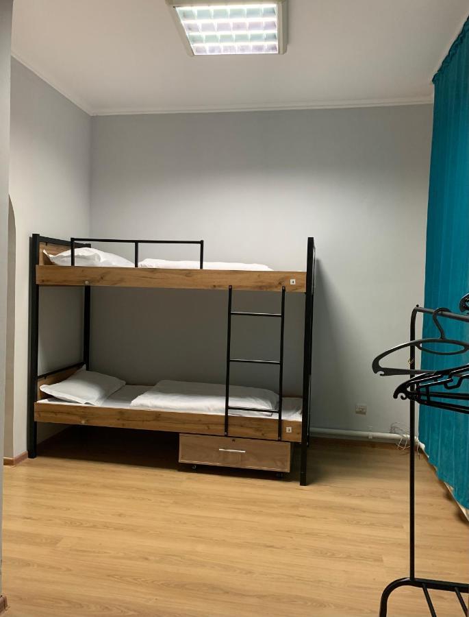 Almaty Backpackers 호스텔 외부 사진